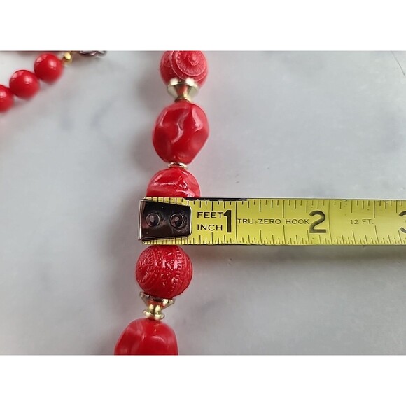 Red Plastic And Gold Tone Metal Beaded Necklace Vintage, READ DESCRIPTION - Picture 10 of 10
